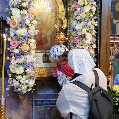 В день особого почитания Казанской иконы Божией Матери митрополит Георгий совершил богослужения в Свято-Троицком Серафимо-Дивеевском монастыре