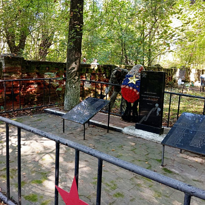 Клирик Воскресенского благочиния совершил литию по воинам Великой Отечественной войны, умершим в госпиталях