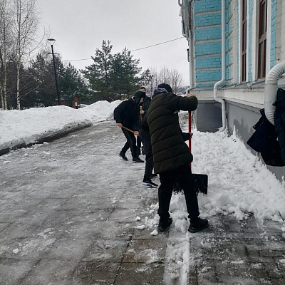 "Трудовые будни" в рамках Тематических трудовых акций проекта "МОЯ РОДИНА" продолжаются в р.п. Тоншаево