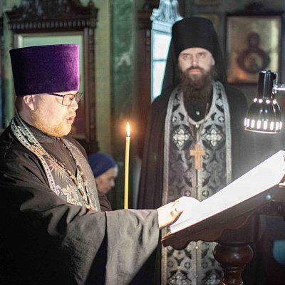 Епископ Городецкий и Ветлужский Августин совершил Великое повечерие с чтением канона Андрея Критского в кафедральном соборе иконы Божией Матери Феодоровская