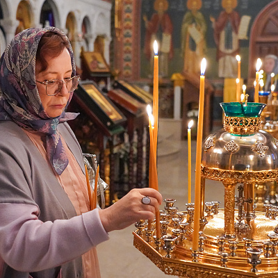 Митрополит Георгий совершил Божественную литургию на Патриаршем подворье Дивеевского монастыря в Москве