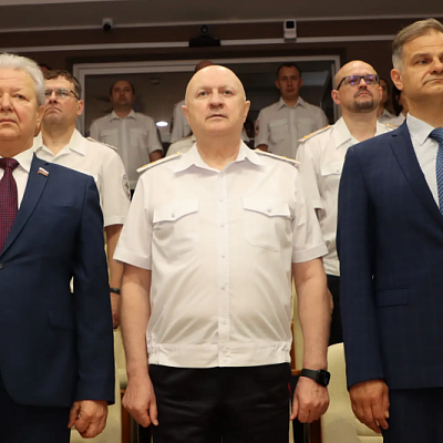 Руководитель отдела культуры Нижегородской епархии поздравил сотрудников областного ГУ МВД с Днем России
