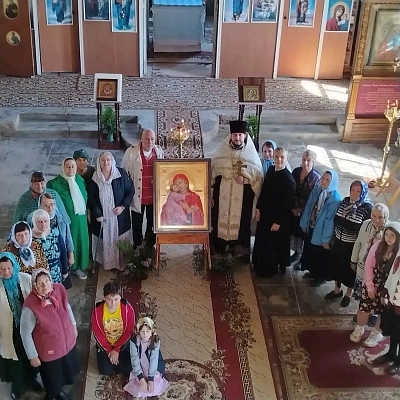 В Дальнеконстантиновском благочинии в возрождающемся храме села Кажлейка встретили Владимирскую икону Пресвятой Богородицы