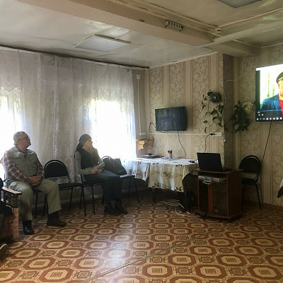 Клирик храма преподобного Варнавы Ветлужского посетил Комплексный центр социального обслуживания населения Варнавинского района