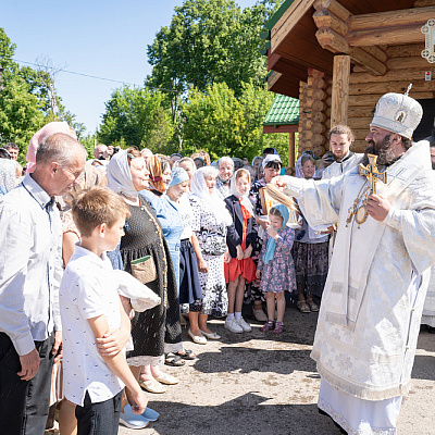 В праздник Вознесения Господня епископ Городецкий и Ветлужский Парамон совершил Божественную литургию в храме Вознесения Господня с. Зарубино