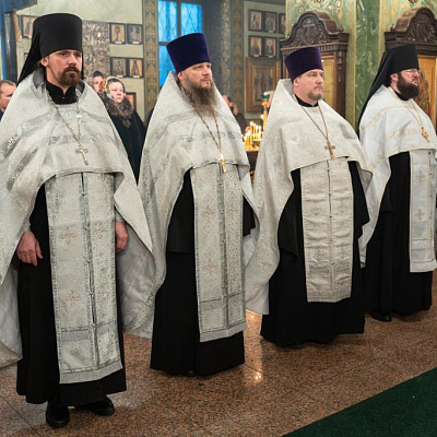 В праздник Рождества Христова епископ Городецкий и Ветлужский Парамон совершил Великую вечерню в Городецком Феодоровском мужском монастыре