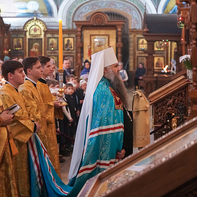 В Александро-Невском кафедральном соборе отметили престольный праздник