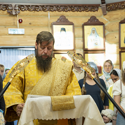 В престольный праздник епископ Городецкий и Ветлужский Парамон совершил Божественную литургию в храме святителя Николая Чудотворца д. Б. Суходол