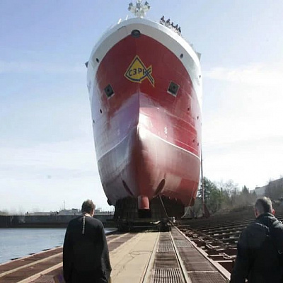 Благочинный Сормовского округа освятил новый корабль на заводе «Красное Сормово»
