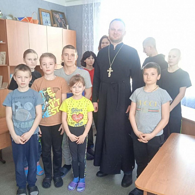 Встреча воспитанников социально-реабилитационного центра для несовершеннолетних Уренского округа посетил настоятель Арьевского храма в честь Рождества Иоанна Крестителя