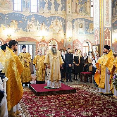 Митрополит Георгий совершил Божественную литургию в Феодоровском храме Нижнего Новгорода