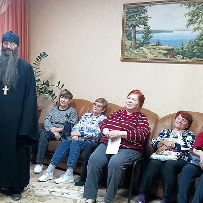 Благочинный Борского округа провел миссионерские встречи-беседы в центре социального обслуживания города Бор
