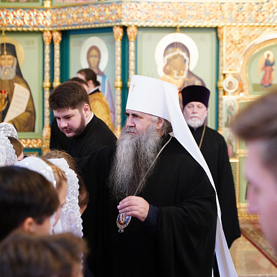 Митрополит Георгий совершил Божественную литургию в Феодоровском храме Нижнего Новгорода