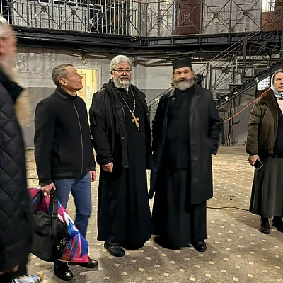 Участники обучающего семинара для священнослужителей совершили Божественную литургию в храме Александра Невского