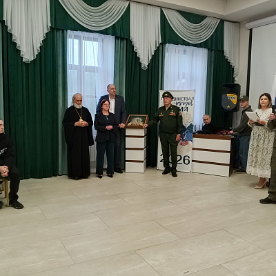 Помощник благочинного Борского округа благословил призывников перед отправкой на срочную военную службу