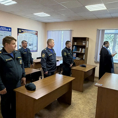 Помощник благочинного Московского округа совершил молебен и литию в нижегородской пожарно-спасательной части №25