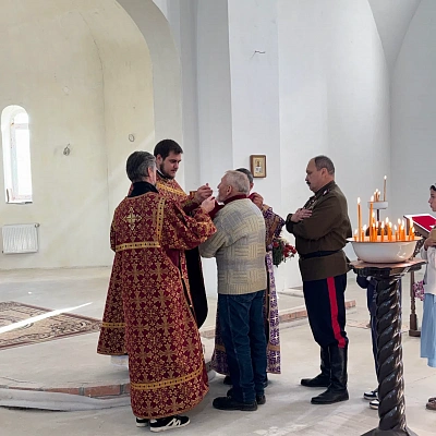 В строящемся храме в честь священномученика Иоанна Быстрова в городе Богородске отметили престольный праздник