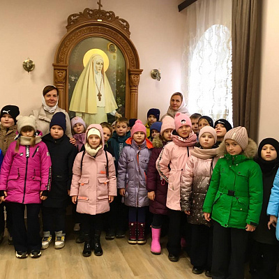 Учащиеся Дивеевской школы посетили Елисаветинский храм и музей в Дивеево
