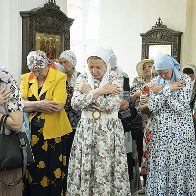 В день престольного праздника епископ Городецкий и Ветлужский Парамон совершил Божественную литургию в храме святителя Николая Чудотворца р.п. Красные Баки