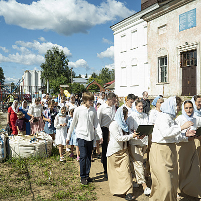 В малый престольный праздник епископ Городецкий и Ветлужский Парамон совершил Божественную литургию в соборе Воскресения Словущего р.п. Воскресенское