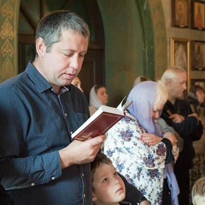 Епископ Городецкий и Ветлужский Августин совершил воскресную Божественную литургиюв Феодоровском кафедральном соборе Городца
