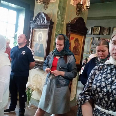 17 июля в день памяти Святых Царственных страстотерпцев в Городецком Феодоровском монастыре состоялась Божественная Литургия.