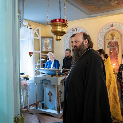 В Неделю 18-ю по Пятидесятнице епископ Городецкий и Ветлужский Парамон совершил Божественную литургию в молитвенной комнате Городецкого санатория