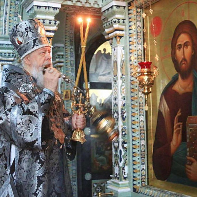 В день памяти великомученика Феодора Тирона епископ Городецкий и Ветлужский Августин совершил Литургию Преждеосвящённых Даров в Городецком Феодоровском мужском монастыре