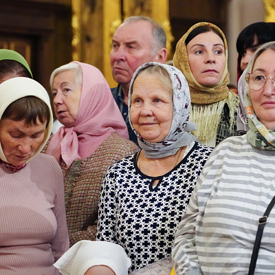 В канун престольного праздника Воскресенского кафедрального собора Арзамаса митрополит Георгий возглавил в нем великую вечерню