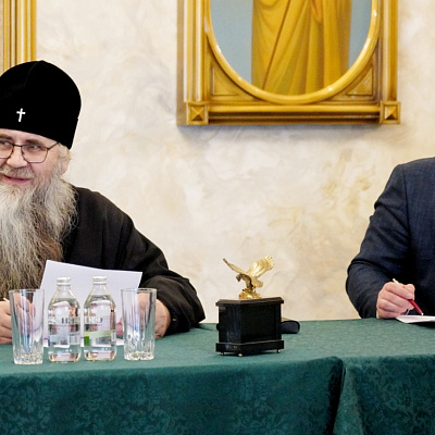 Митрополит Георгий провел совещание по вопросам сохранения храмов, являющихся объектами культурного наследия