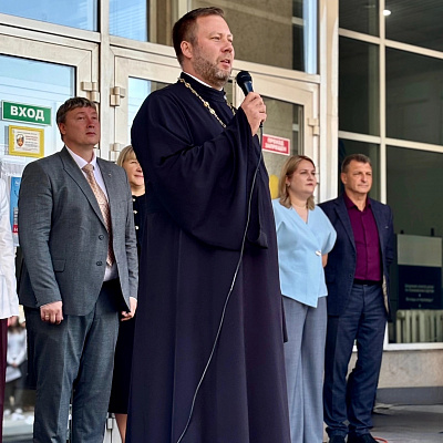 Представители духовенства Нижегородской епархии в День знаний посетили торжественные линейки в высших учебных заведениях
