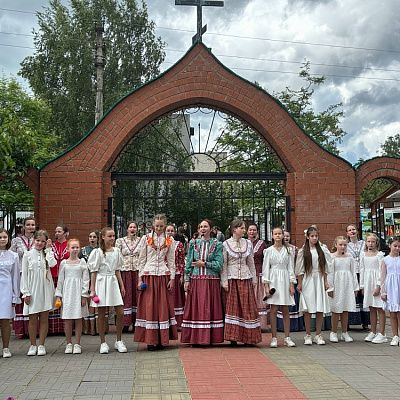 На территории Собора Воскресения Словущего в р.п. Воскресенское состоялись Троичные гуляния