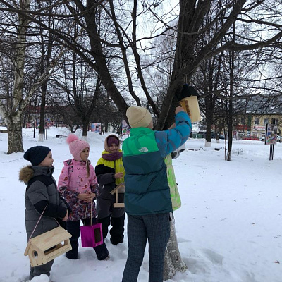 Акция «СДЕЛАЙ КОРМУШКУ - СПАСИ ПИЧУЖКУ!» в МБОУ Шарангской СШ