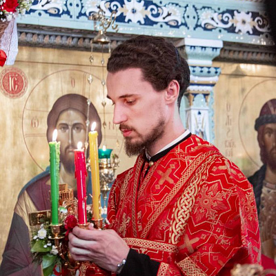Вечером 24 апреля епископ Городецкий и Ветлужский Августин совершил Пасхальную вечерню в кафедральном соборе иконы Божией Матери Феодоровская города Городец 