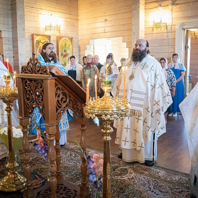 В день отдания праздника Преображения Господня епископ Городецкий и Ветлужский Парамон совершил Божественную литургию в храме Трех святых игуменов Поветлужья с. Лапшанга