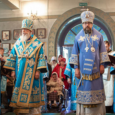В Престольный праздник иконы Божией Матери «Феодоровская» епископ Городецкий и Ветлужский Августин совершил Божественную литургию в Городецком Феодоровском мужском монастыре
