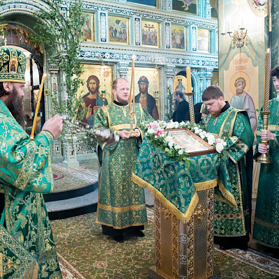 В канун Пятидесятницы епископ Городецкий и Ветлужский Парамон совершил Всенощное бдение в Городецком Феодоровском мужском монастыре