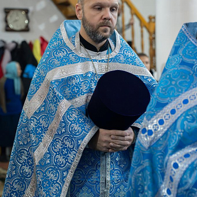 В праздник Иверской иконы Божией Матери епископ Городецкий и Ветлужский Парамон совершил Божественную литургию в храме Вознесения Господня р.п. Ковернино