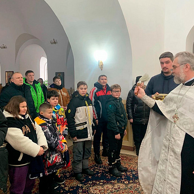 В благочинии Арзамасского района прошел традиционный семейный турнир по мини-хоккею с мячом в валенках