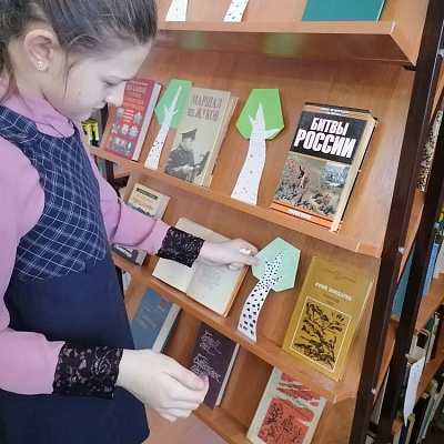 «РАСТЁТ В ВОЛГОГРАДЕ БЕРЁЗКА…»