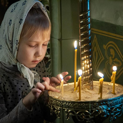 В Неделю 30-ю по Пятидесятнице епископ Городецкий и Ветлужский Августин совершил Божественную литургию в Феодоровском кафедральном соборе