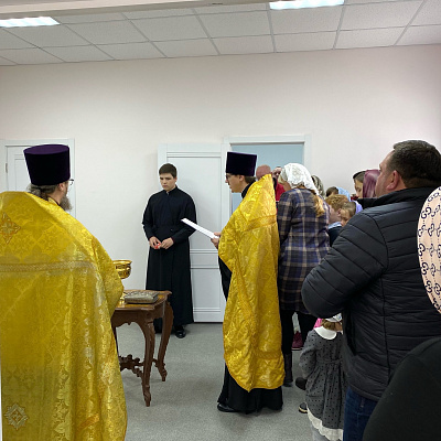 Благочинный Кстовского округа освятил новое здание воскресной школы при Троицком храме в селе Шелокша