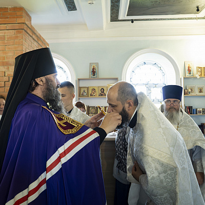 Епископ Городецкий и Ветлужский Парамон совершил Великое освящение храма Преображения Господня д. Сухаренки