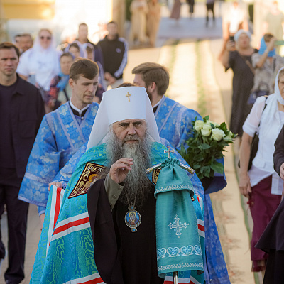 В день празднования иконы Божией Матери «Умиление» митрополит Георгий совершил Божественную литургию в Дивеевском монастыре