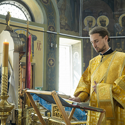 Епископ Городецкий и Ветлужский Парамон совершил Божественную литургию в Городецком кафедральном соборе Покрова Пресвятой Богородицы