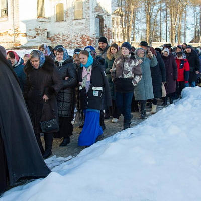 4 декабря, в праздник Введения во храм Пресвятой Богородицы, епископ Городецкий и Ветлужский Августин совершил Божественную литургию в Свято-Троицком Архиерейском подворье села Белбаж
