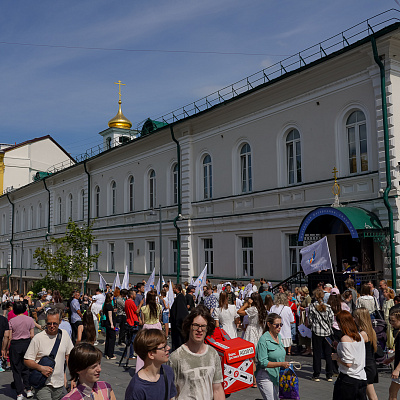 В День семьи, любви и верности в Нижнем Новгороде состоялось шествие многодетных семей
