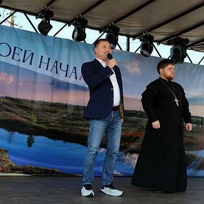 Настоятель храма Архистратига Божия Михаила поздравил жителей пос. Ветлужский с Днем поселка