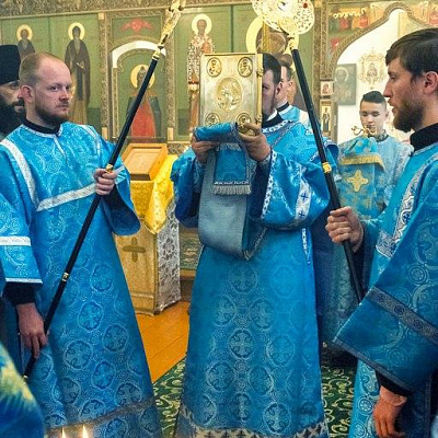 Епископ Городецкий и Ветлужский Августин совершил Божественную литургию в Высоковском Успенском мужском монастыре