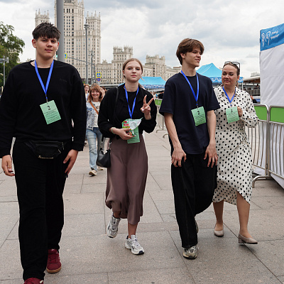 Для молодежной делегации Нижегородской епархии в Москве проведена речная прогулка
